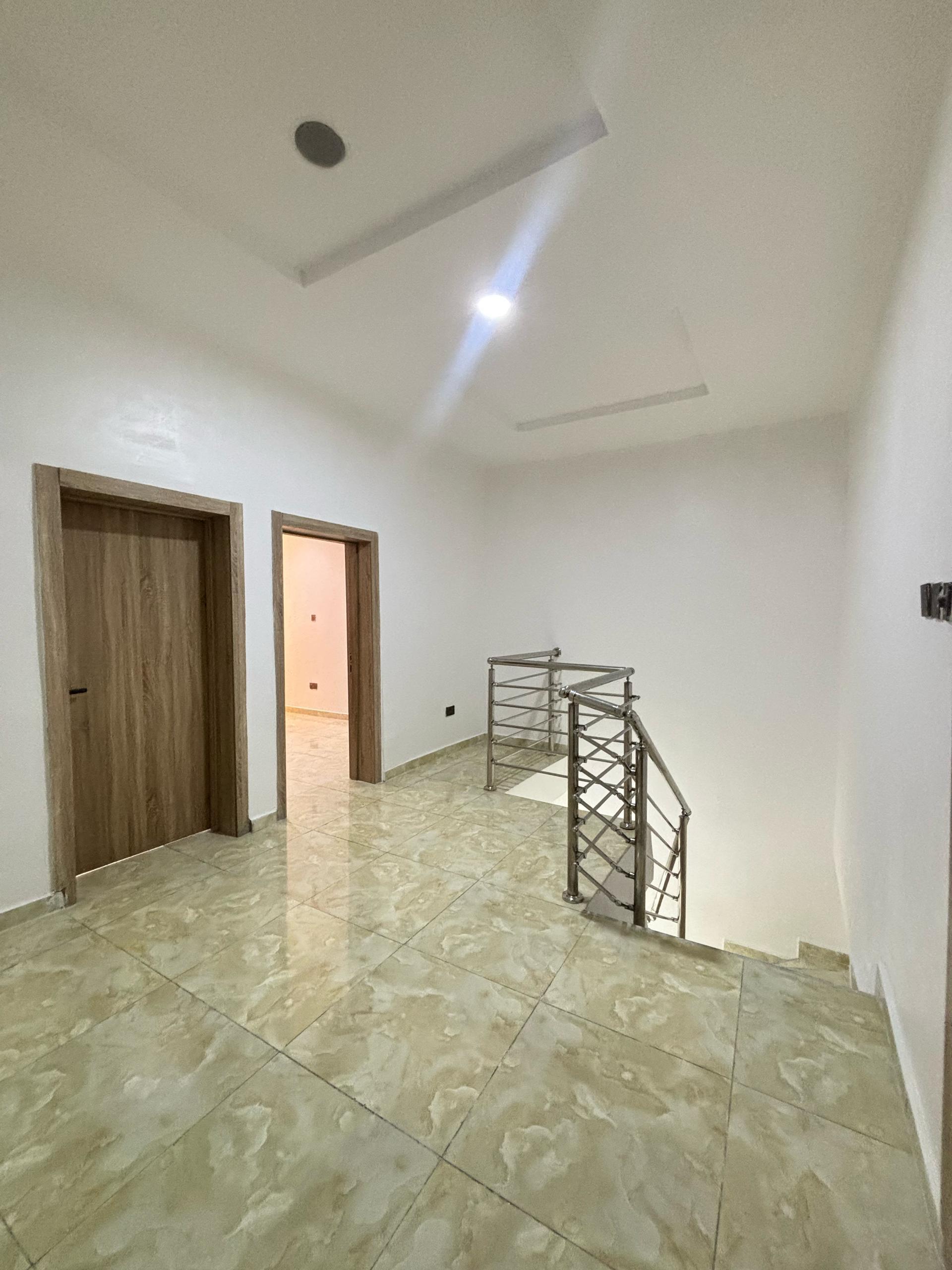 4BEDROOM TERRACE DUPLEX FOR RENT