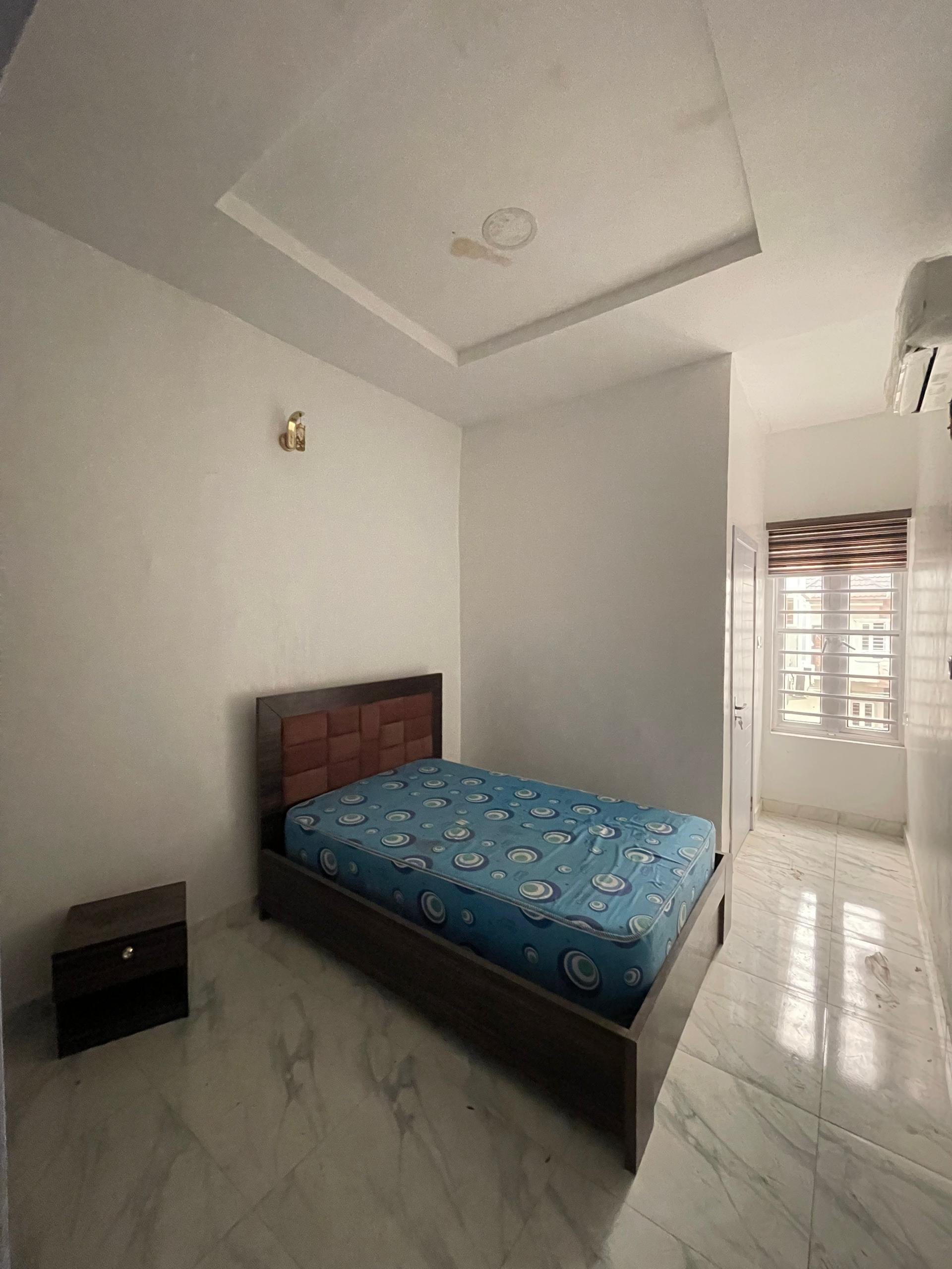 6BEDROOM FULLY DETACHED DUPLEX FOR SALE