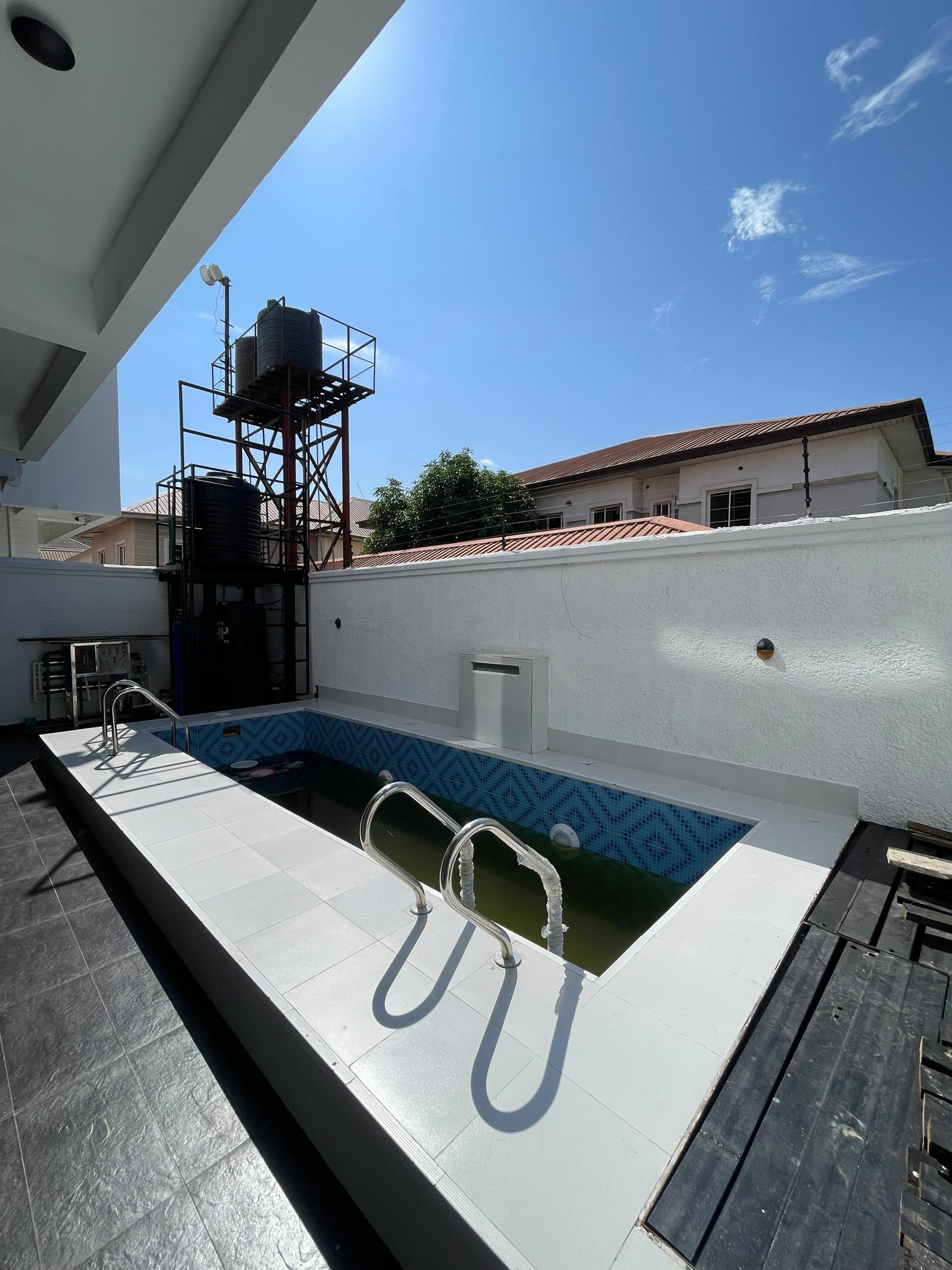 5BEDROOM FULLY DETACHED DUPLEX FOR SALE