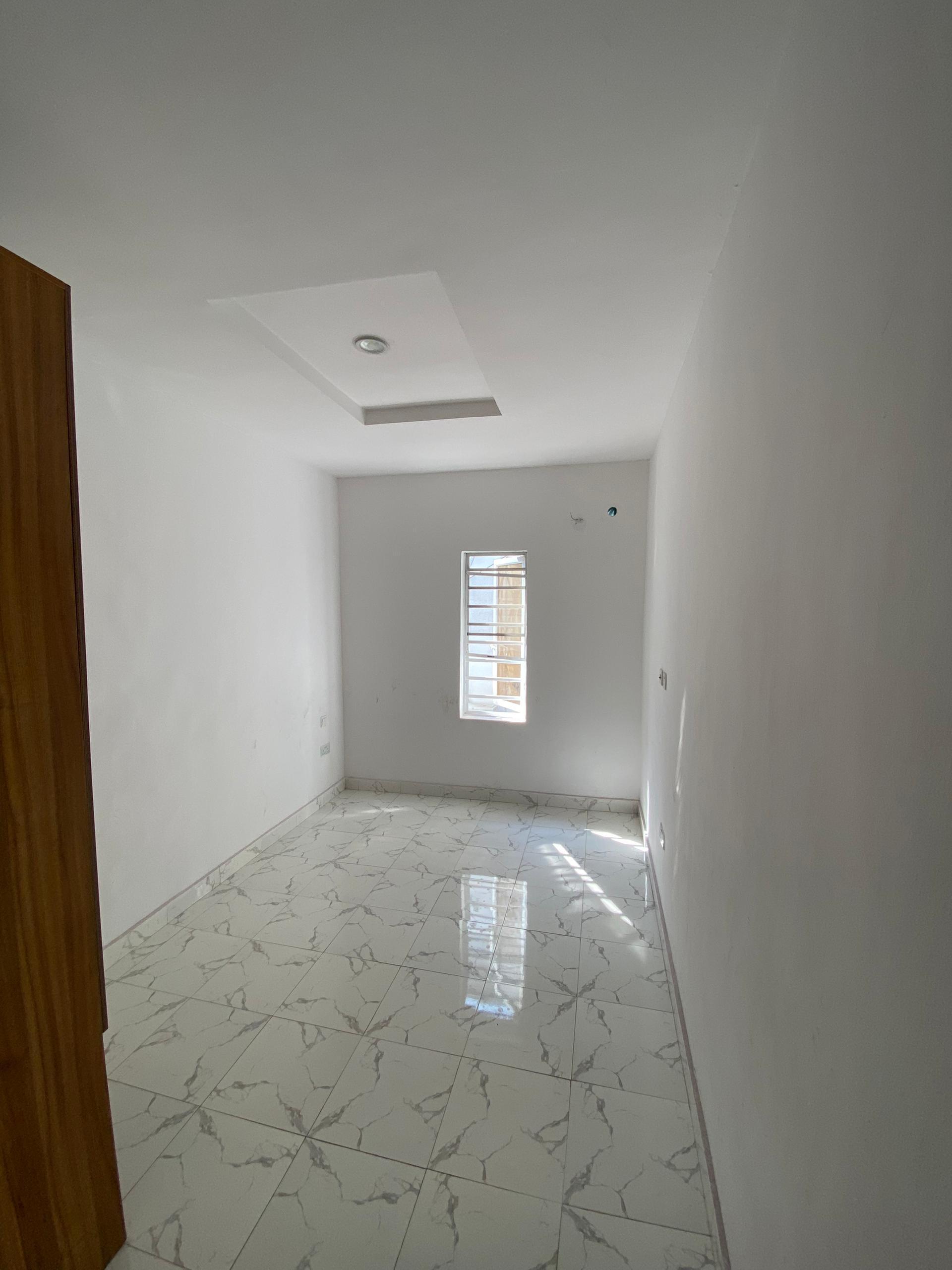 4BEDROOM TERRACE DUPLEX FOR RENT WITH SEF COMPOUND