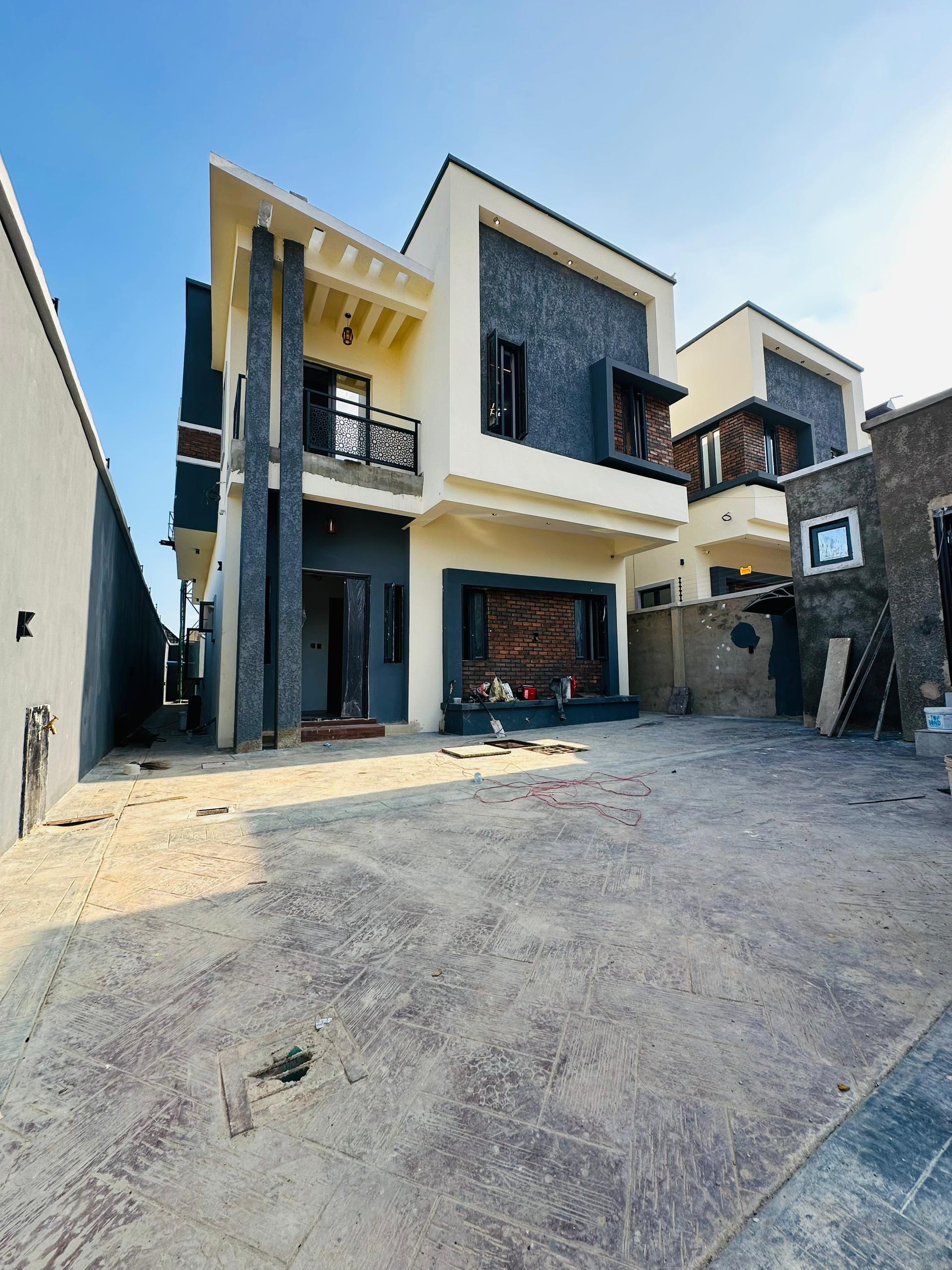 SMARTLY BUILT 4 BEDROOM FULLY DETACHED DUPLEX WITH BQ......90% COMPLETE