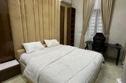 3BEDROOM FULLY FURNISHED SERVICED APARTMENT FOR RENT
