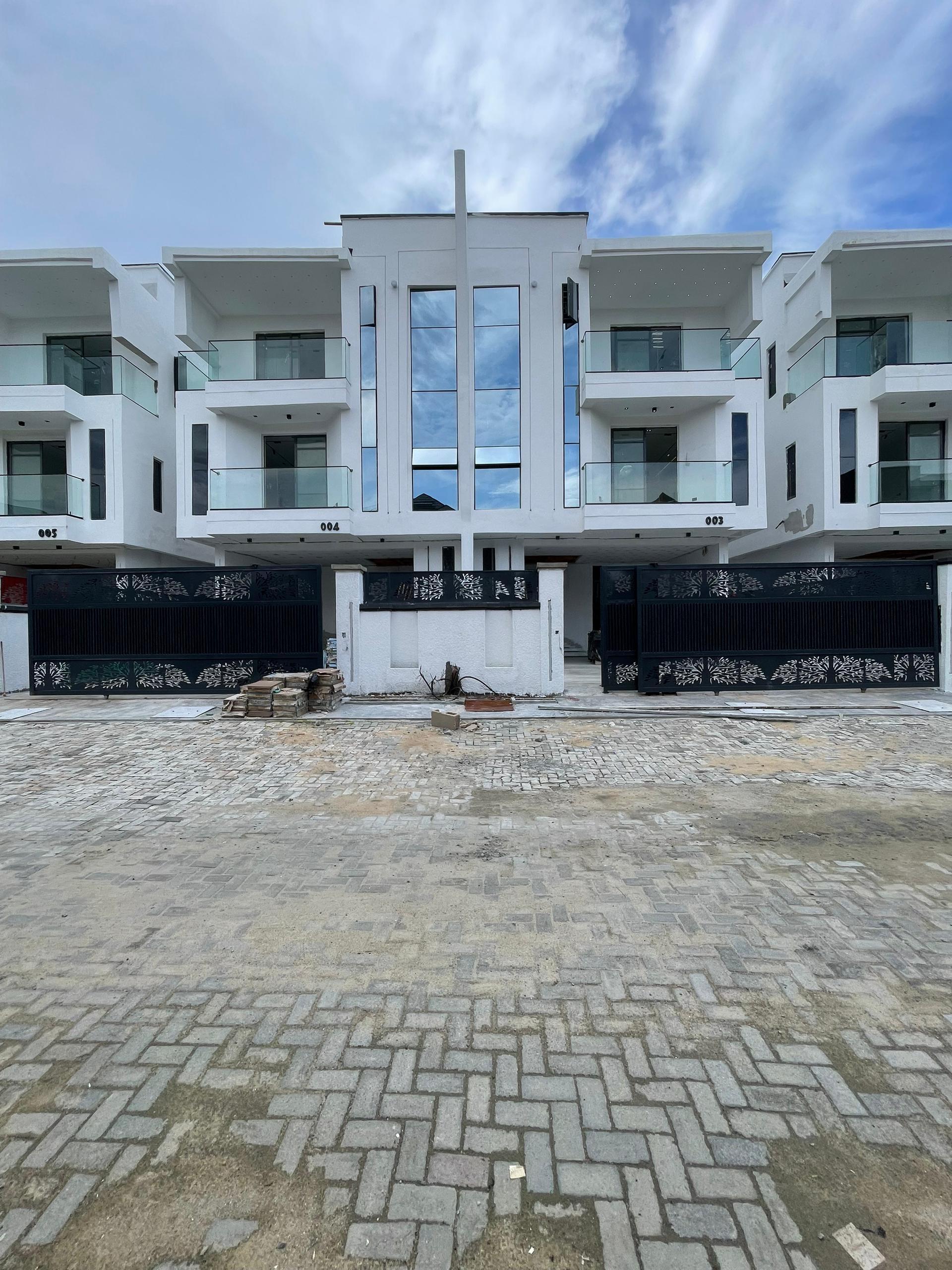 4BEDROOM SEMI DETACHED DUPLEX FOR SALE