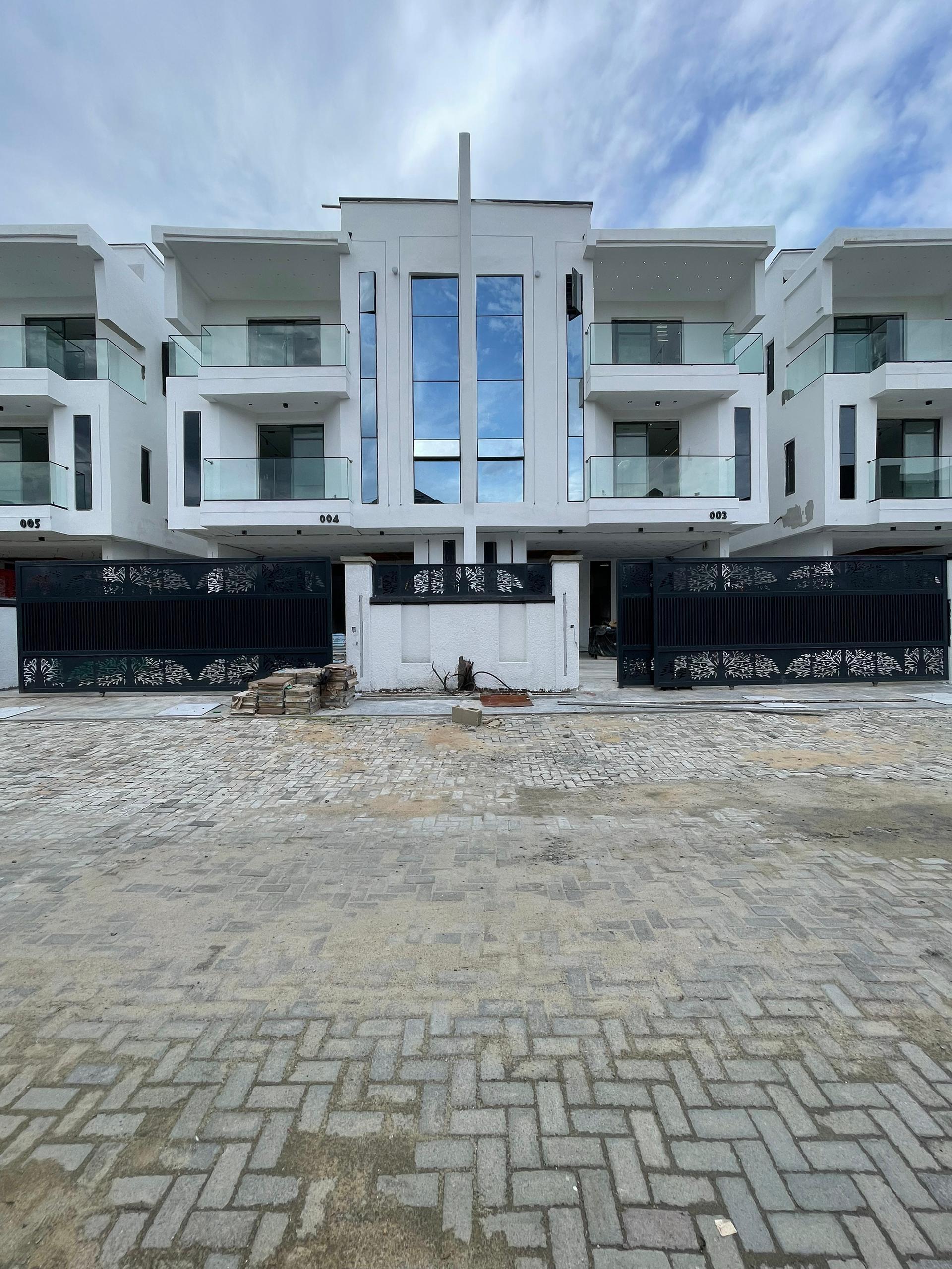 4BEDROOM SEMI DETACHED DUPLEX FOR SALE