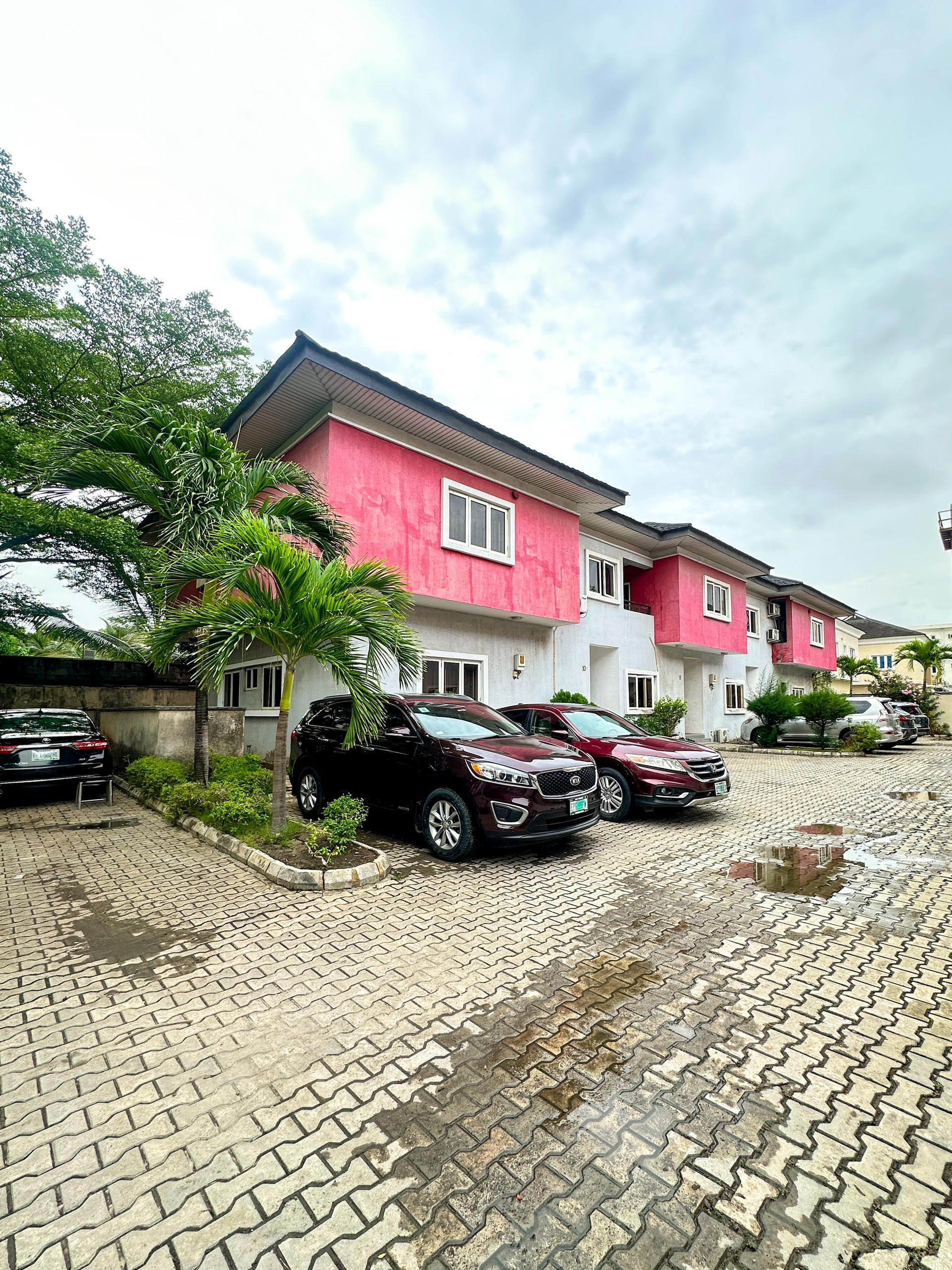 4 BEDROOM FURNISHED DUPLEX FOR SALE