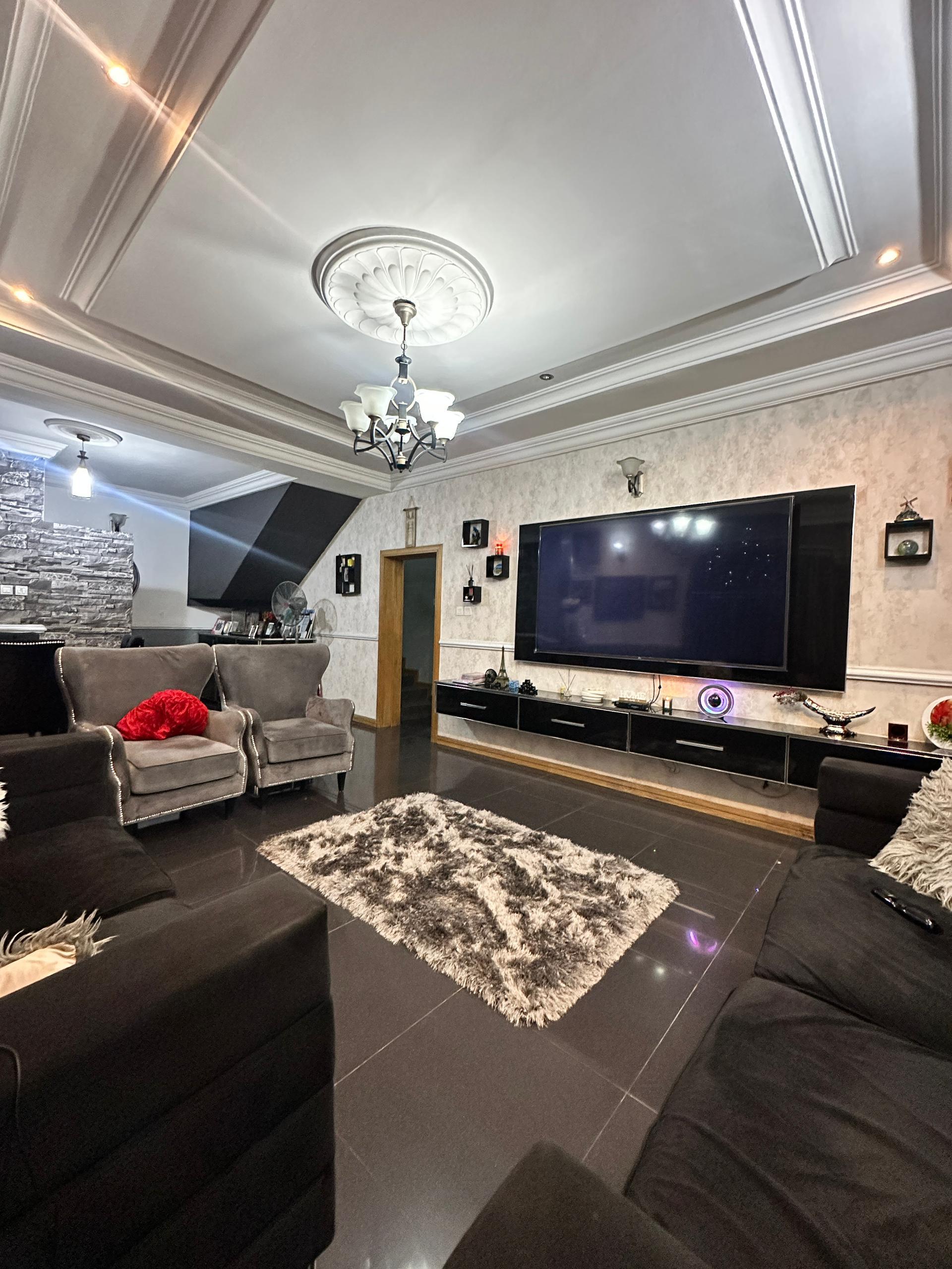 4 BEDROOM FURNISHED DUPLEX FOR SALE