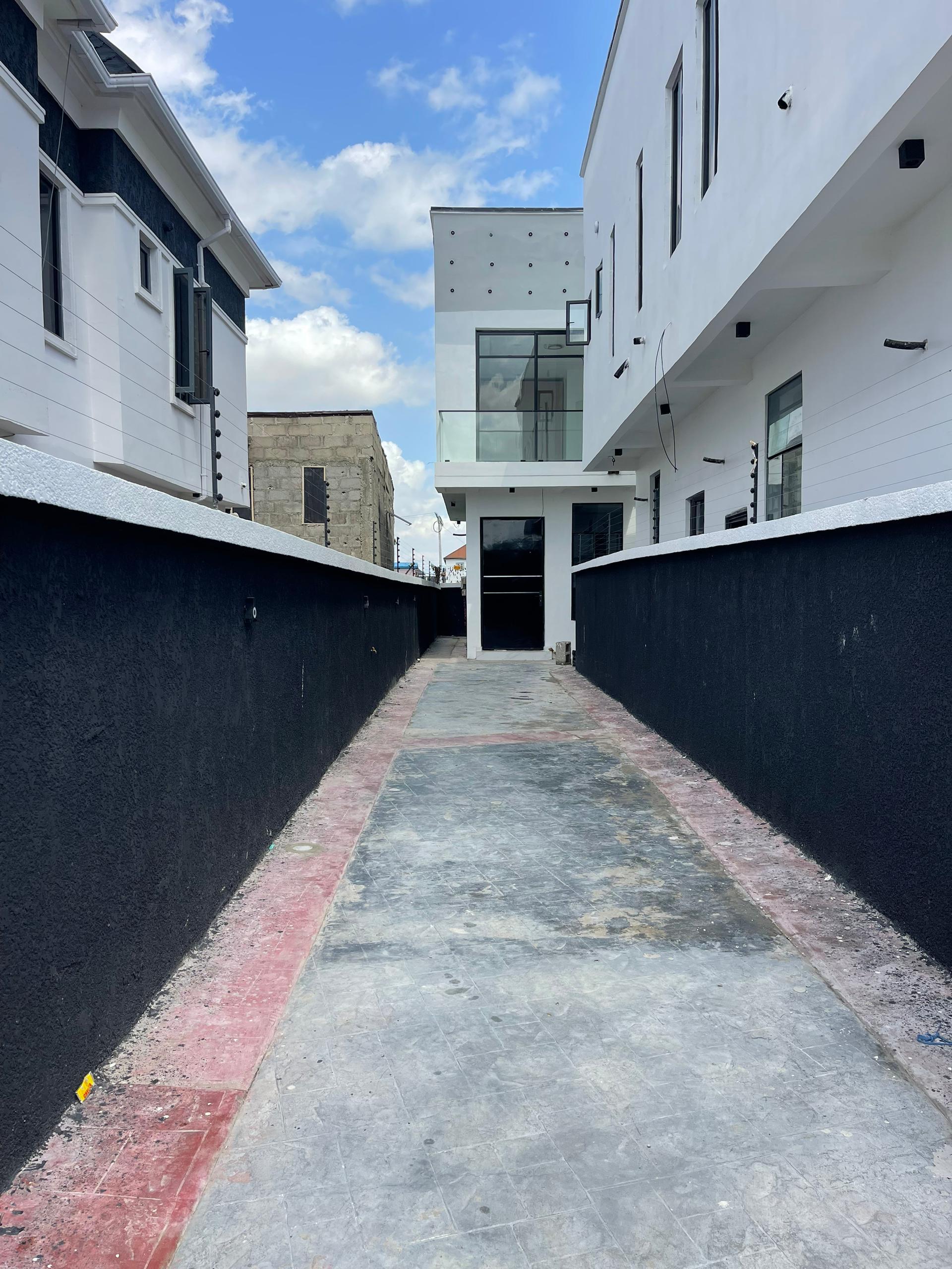 4BEDROOM SEMI DETACHED DUPLEX FOR SALE