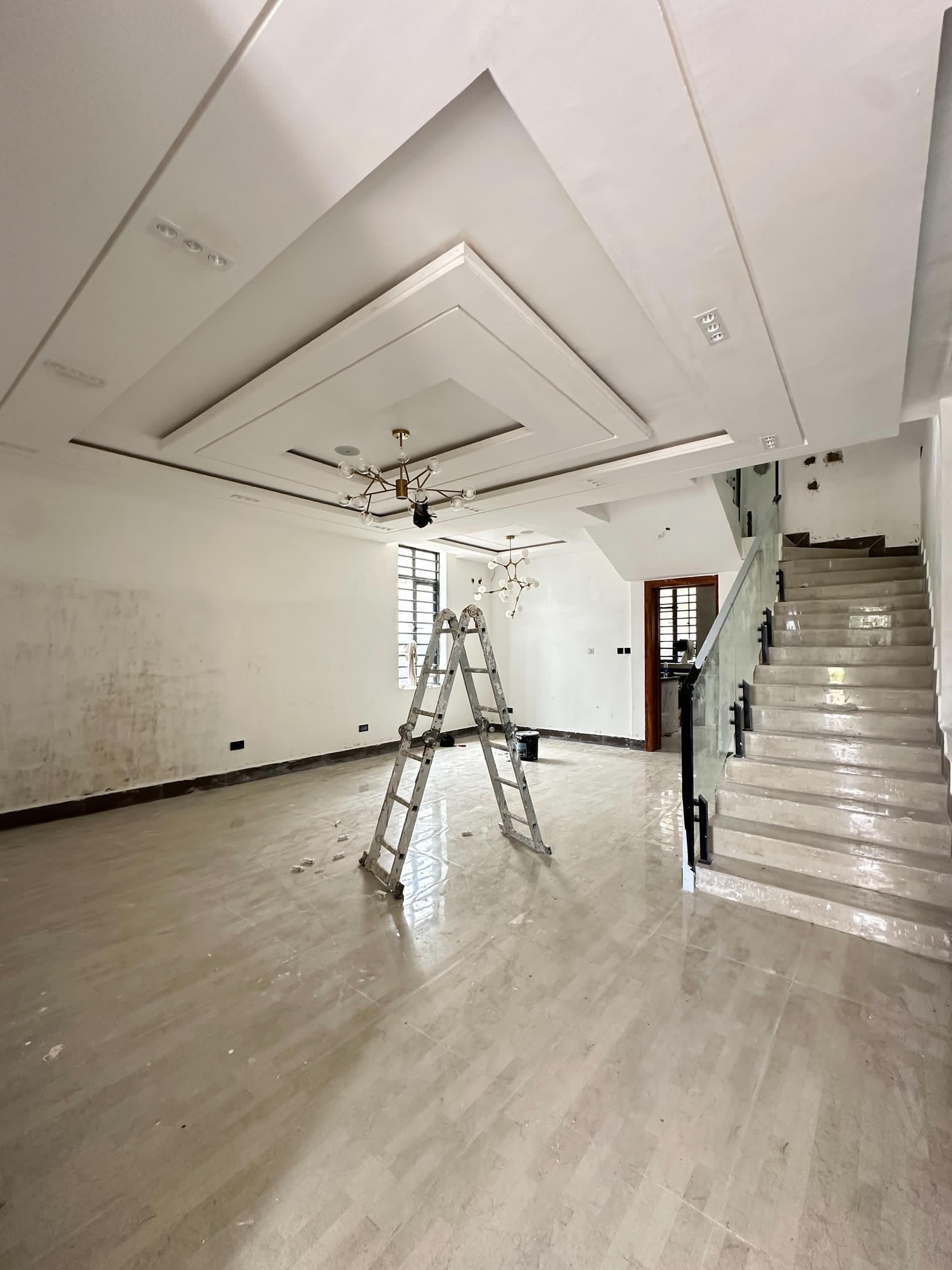 5BEDROOM FULLY DETACHED DUPLEX FOR SALE