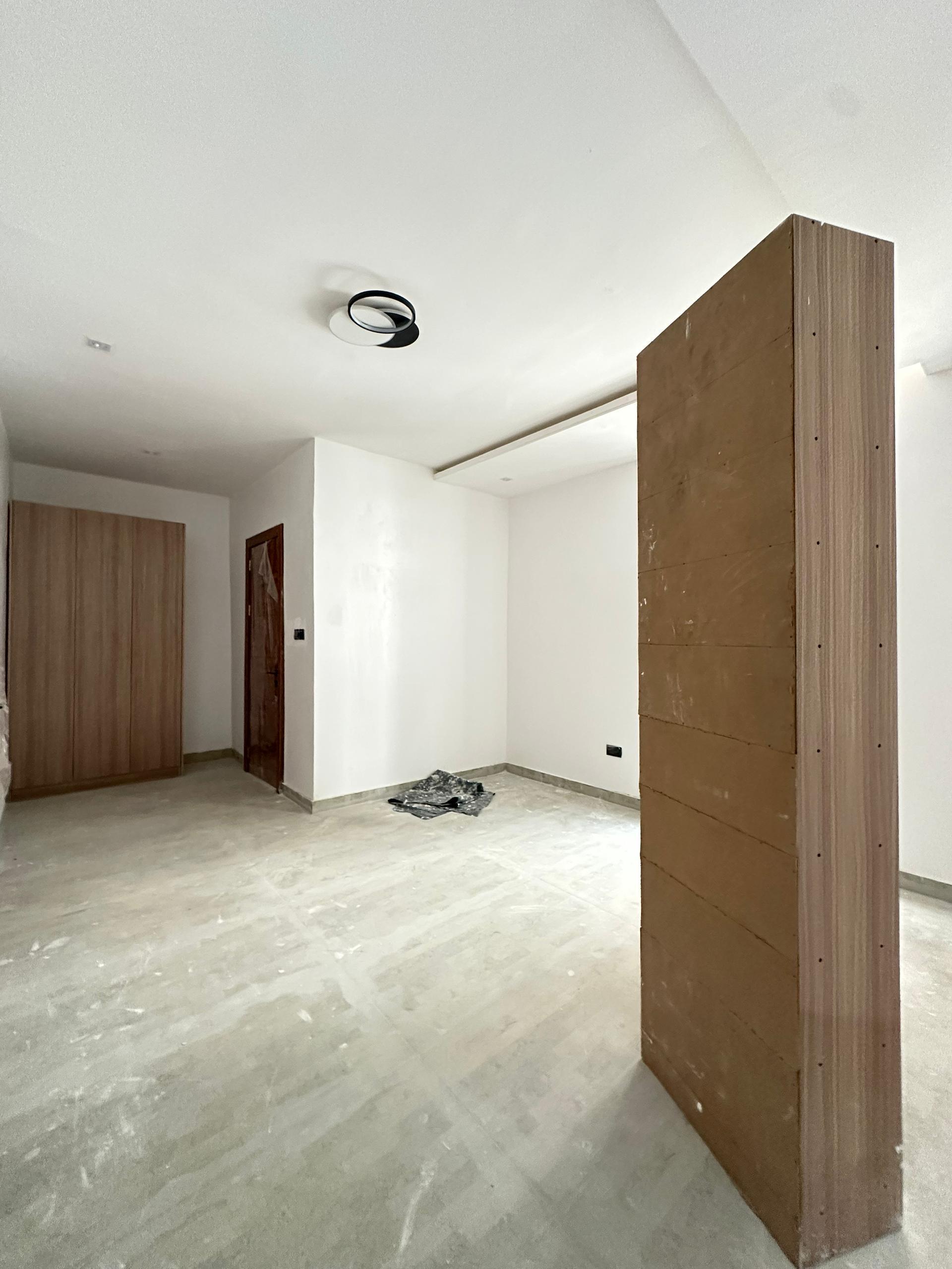 5BEDROOM FULLY DETACHED DUPLEX FOR SALE